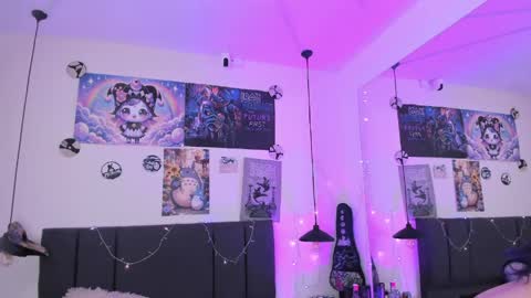 Sabrina  online show from April 15, 11:17 am