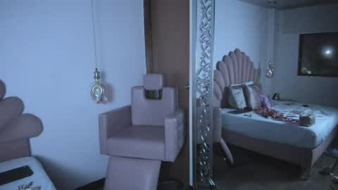 Sabrina Vantress online show from May 19, 1:56 am