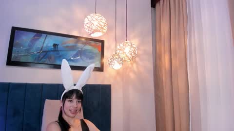 Snapshot of sabrinawarren chatting on October 15, 1:50 am Sabrina Warren online show from October 15, 1:50 am