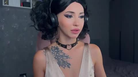 Snapshot of sabrinkaa chatting on April 24, 6:21 pm Sabi Ryder new acc online show from April 24, 6:21 pm