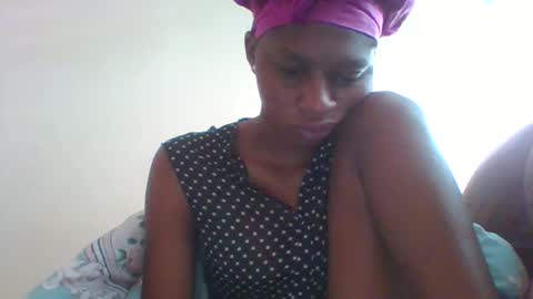 Snapshot of sabsexy5 chatting on February 9, 7:12 am sabsexy5 online show from February 9, 7:12 am