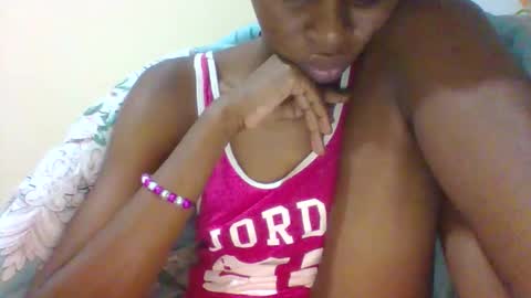 Snapshot of sabsexy5 chatting on February 9, 10:58 pm sabsexy5 online show from February 9, 10:58 pm