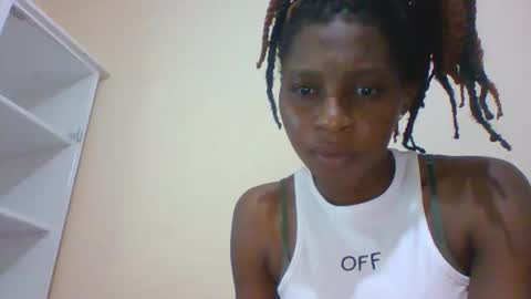 Snapshot of sabsexy5 chatting on February 11, 5:51 pm sabsexy5 online show from February 11, 5:51 pm