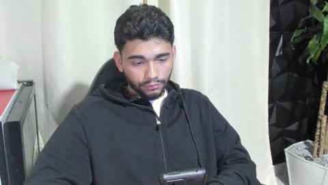 Snapshot of sack_rojas chatting on December 3, 5:09 am Sack online show from December 3, 5:09 am