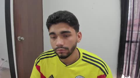 Snapshot of sack_rojas chatting on February 5, 3:52 pm Sack online show from February 5, 3:52 pm