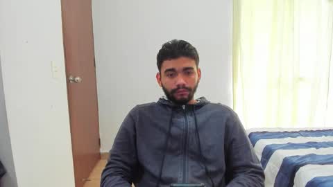 Snapshot of sack_rojas chatting on October 10, 6:18 pm Sack online show from October 10, 6:18 pm