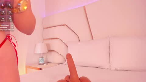       online show from April 6, 7:37 pm