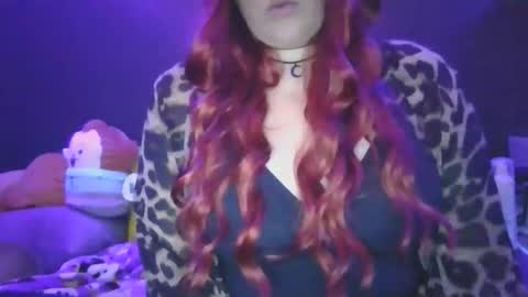 Snapshot of saddybaddie chatting on May 27, 12:40 am saddybaddie online show from May 27, 12:40 am