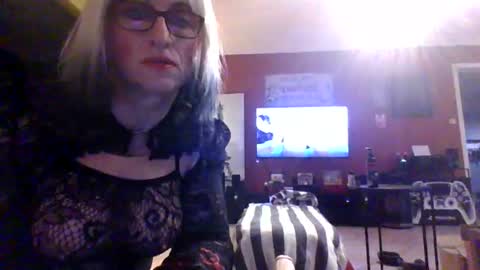 sadiacrossdresser online show from June 28, 7:53 pm