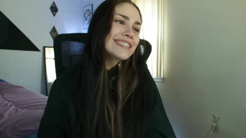 Sadie Renee  online show from December 18, 8:25 pm