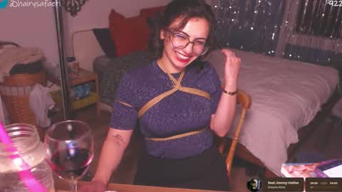 Snapshot of safaeri chatting on February 19, 11:12 pm Safa online show from February 19, 11:12 pm