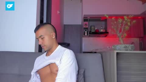 Snapshot of sag_1998 chatting on February 28, 5:15 am Sag online show from February 28, 5:15 am