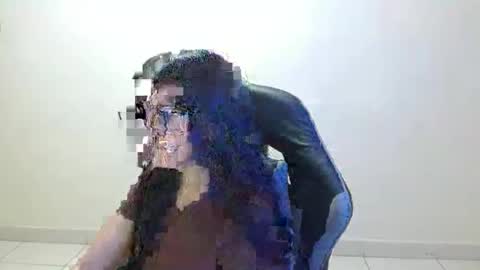 Snapshot of sahaliefox_ chatting on April 21, 5:06 pm Sahaliefox online show from April 21, 5:06 pm