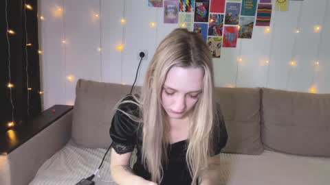 Snapshot of sailormoon666_ chatting on January 15, 7:48 am Sofia online show from January 15, 7:48 am