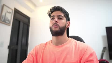 Snapshot of saimonhot1 chatting on February 3, 5:29 pm saimon online show from February 3, 5:29 pm