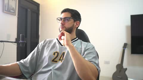 saimon  online show from May 29, 1:53 pm