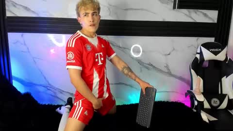 Juan online show from October 22, 4:46 am