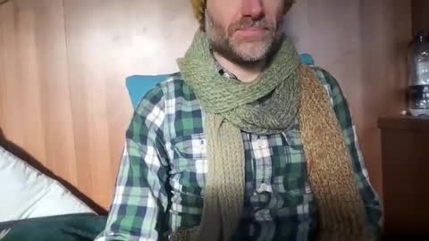 saint009 online show from January 22, 1:53 pm