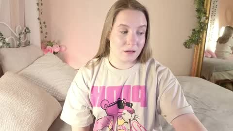 saint__vicious online show from April 2, 8:17 pm