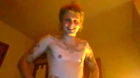 Snapshot of saint_amour chatting on August 3, 5:28 am saint_amour online show from August 3, 5:28 am