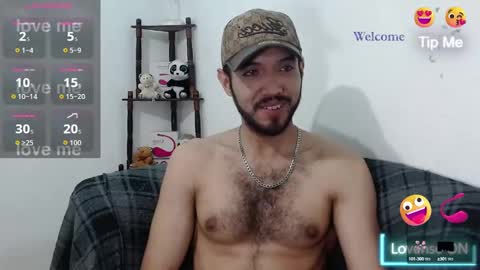 Snapshot of saint_castle chatting on September 14, 12:21 am Saint Castle online show from September 14, 12:21 am