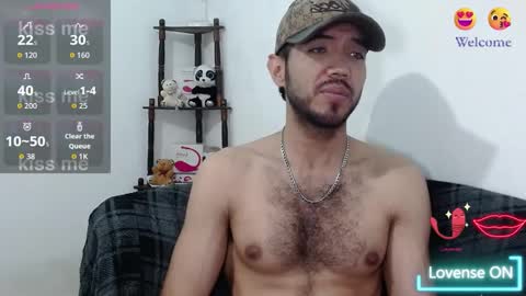 Snapshot of saint_castle chatting on September 19, 2:13 am Saint Castle online show from September 19, 2:13 am