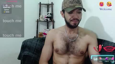 Snapshot of saint_castle chatting on September 29, 10:47 pm Saint Castle online show from September 29, 10:47 pm