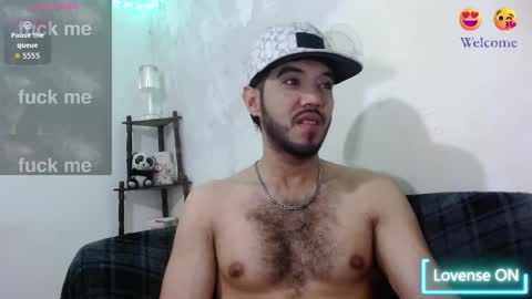 Snapshot of saint_castle chatting on January 31, 11:25 pm Saint Castle online show from January 31, 11:25 pm