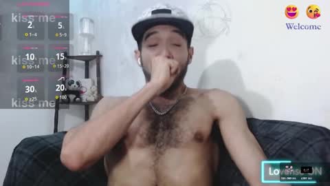 Snapshot of saint_castle chatting on February 14, 4:09 am Saint Castle online show from February 14, 4:09 am