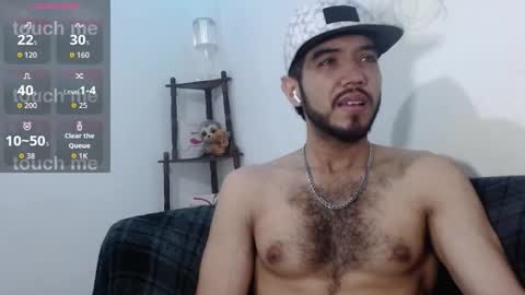 Snapshot of saint_castle chatting on March 16, 11:53 pm Saint Castle online show from March 16, 11:53 pm