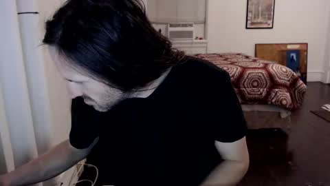 Snapshot of saintreeves chatting on December 2, 11:51 pm SaintReeves online show from December 2, 11:51 pm