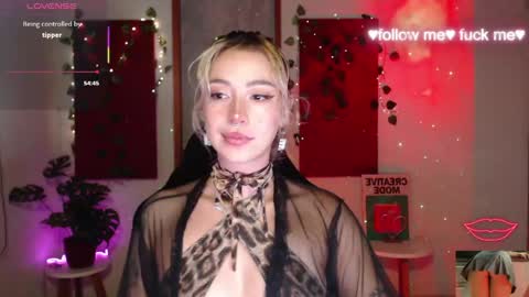 Sakura online show from April 8, 9:31 am