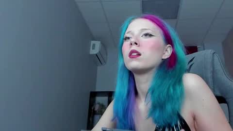 sakurabliss online show from November 8, 5:45 pm