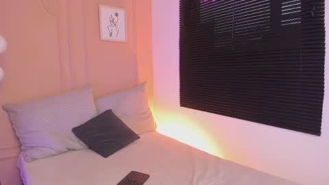 Salem online show from April 2, 11:41 am