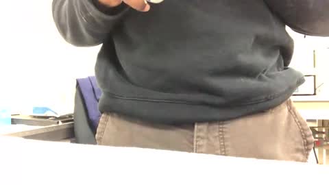 Snapshot of salgozzi chatting on October 15, 12:27 pm Cum Hanks online show from October 15, 12:27 pm