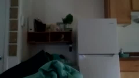 salis1981 online show from October 25, 6:02 pm