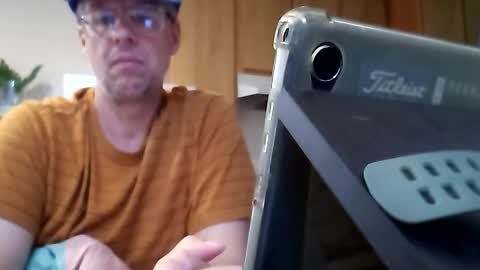 salis1981 online show from November 1, 10:34 pm