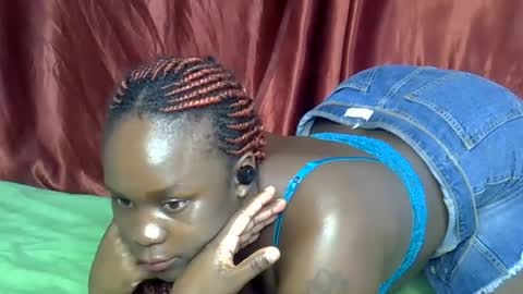 Snapshot of sally_bee1 chatting on June 28, 3:45 am sally_bee1 online show from June 28, 3:45 am