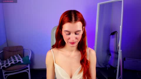 Snapshot of sallybiscuit chatting on January 10, 1:20 pm Sally  online show from January 10, 1:20 pm
