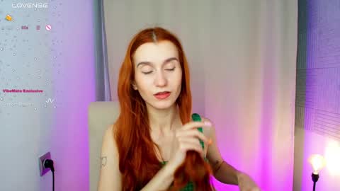 Snapshot of sallybiscuit chatting on February 8, 10:39 am Sally  online show from February 8, 10:39 am
