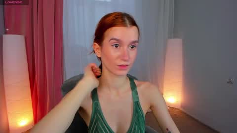 Snapshot of sallybiscuit chatting on February 21, 10:28 am Sally  online show from February 21, 10:28 am