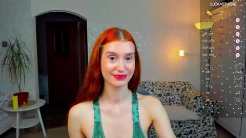 Snapshot of sallybiscuit chatting on October 1, 12:33 pm Sally  online show from October 1, 12:33 pm