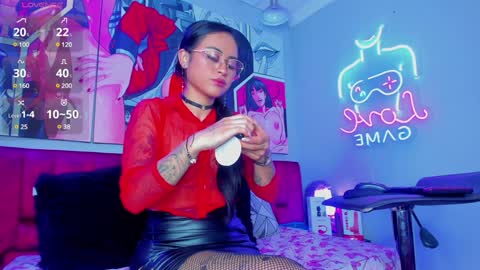 Snapshot of sallybrown_ chatting on January 10, 10:06 am miss Sally online every night from 1am to 8am  Colombia time online show from January 10, 10:06 am