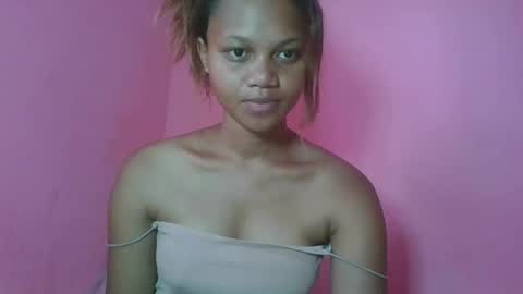 Snapshot of sallywett chatting on January 24, 6:57 am SallyWett online show from January 24, 6:57 am