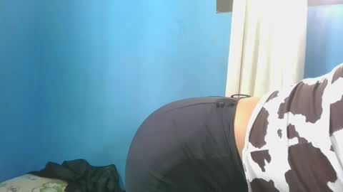 Snapshot of sallywett chatting on February 3, 1:30 pm SallyWett online show from February 3, 1:30 pm