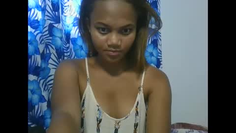 Snapshot of sallywett chatting on March 1, 1:07 pm SallyWett online show from March 1, 1:07 pm