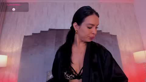 Snapshot of salma_lutz chatting on July 11, 12:41 pm Marcela online show from July 11, 12:41 pm