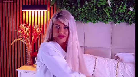 SalmaRoze online show from May 16, 5:26 am
