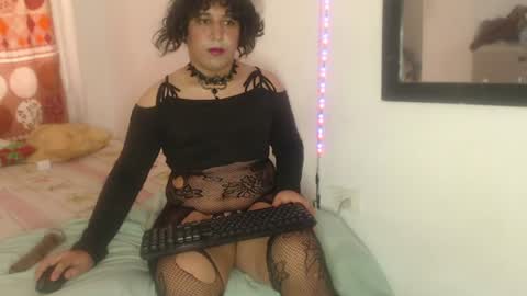 salome0langley online show from August 4, 4:42 pm
