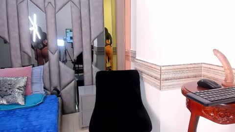 Snapshot of salome_langly chatting on February 16, 11:50 am SALOME online show from February 16, 11:50 am